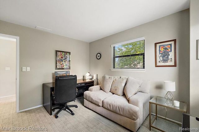 5601 Drake Hollow Drive, West Bloomfield, MI 48322