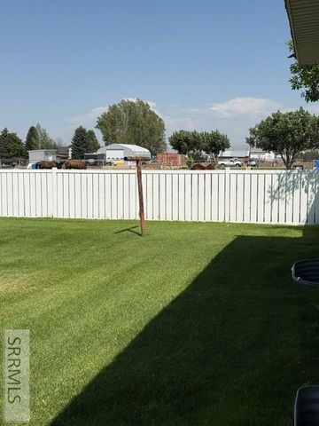 836 E 1400 N, Shelley, ID 83274
