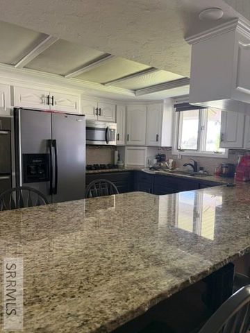 836 E 1400 N, Shelley, ID 83274