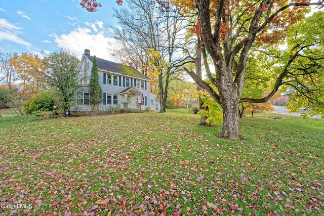 496 County Route 7, Schodack, NY 12123