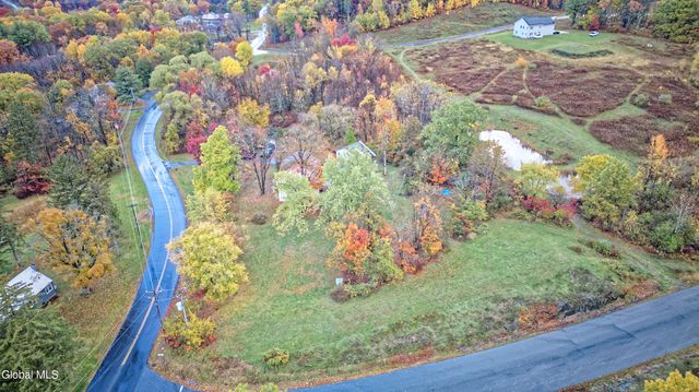 496 County Route 7, Schodack, NY 12123