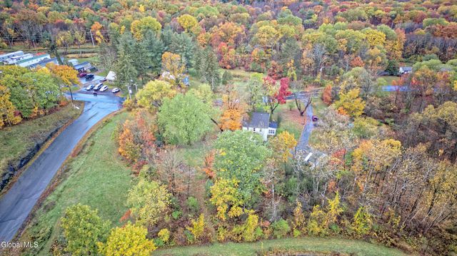 496 County Route 7, Schodack, NY 12123