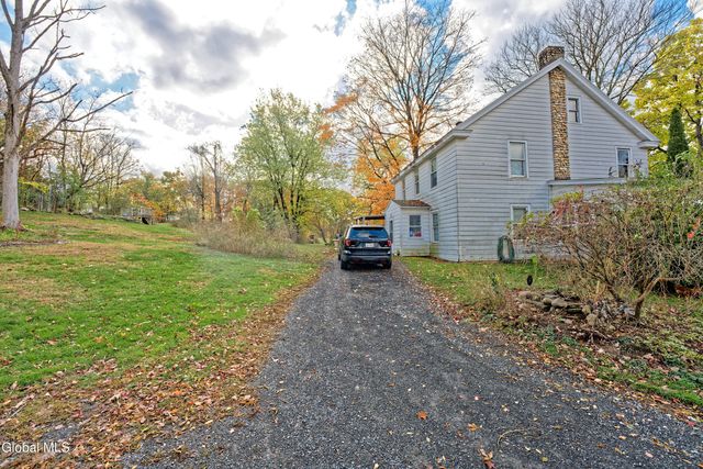 496 County Route 7, Schodack, NY 12123