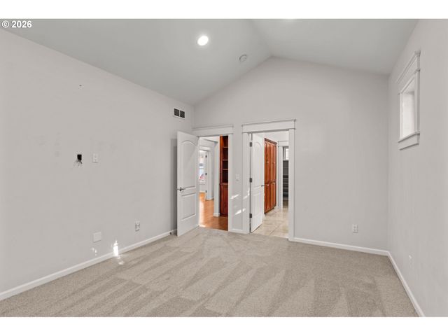 2697 CROWTHER Dr, Eugene, OR 97404