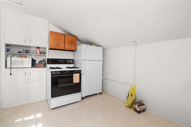 123 W Milwaukee Avenue, Fort Atkinson, WI 53538