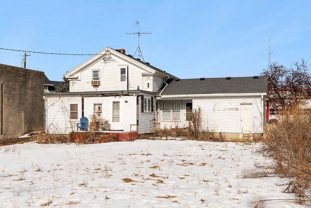 123 W Milwaukee Avenue, Fort Atkinson, WI 53538