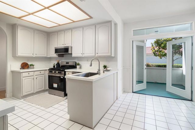 3345 Genoa Way 120, Oceanside, CA 92056