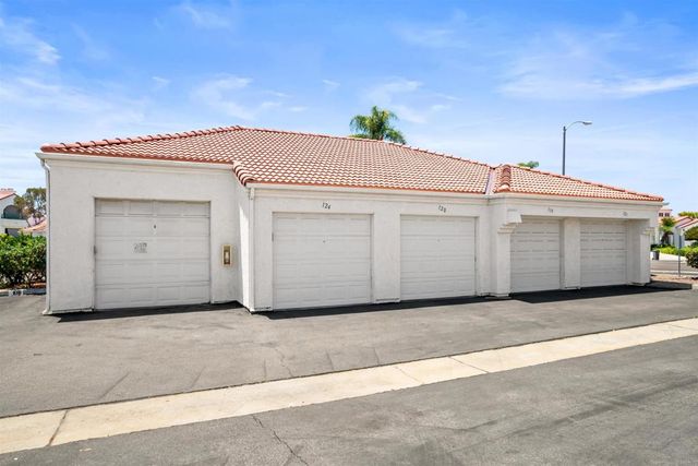 3345 Genoa Way 120, Oceanside, CA 92056
