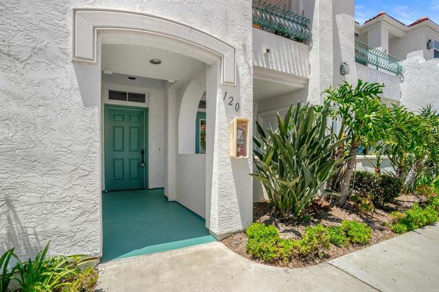 3345 Genoa Way 120, Oceanside, CA 92056