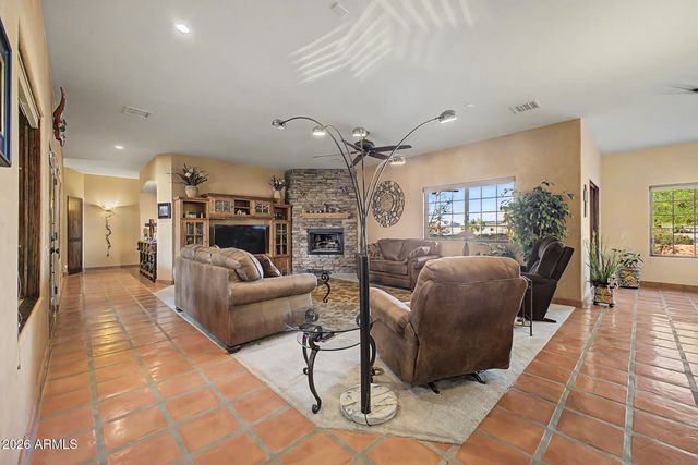 8660 W MISSION HILLS Drive, Arizona City, AZ 85123