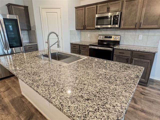 801 Meadow Creek Lane, Josephine, TX 75189