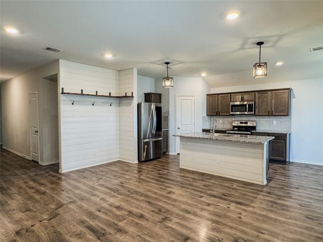 801 Meadow Creek Lane, Josephine, TX 75189