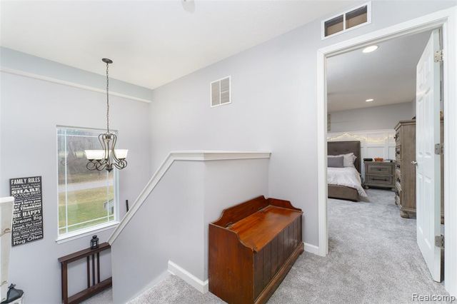 7047 Bennington Greens Drive, Owosso, MI 48867