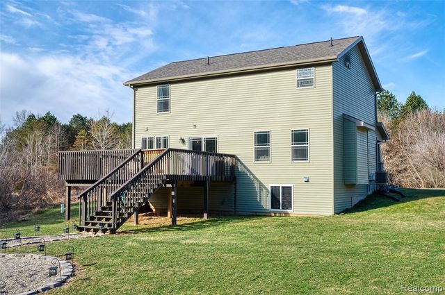 7047 Bennington Greens Drive, Owosso, MI 48867