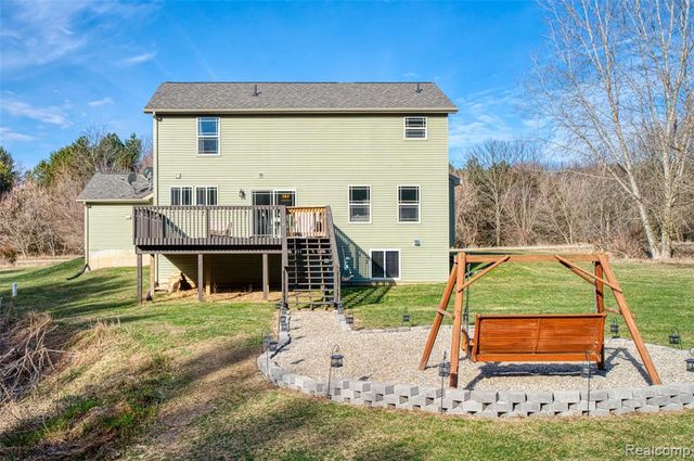 7047 Bennington Greens Drive, Owosso, MI 48867