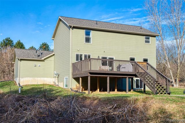 7047 Bennington Greens Drive, Owosso, MI 48867