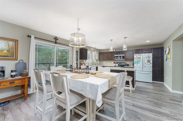 7047 Bennington Greens Drive, Owosso, MI 48867