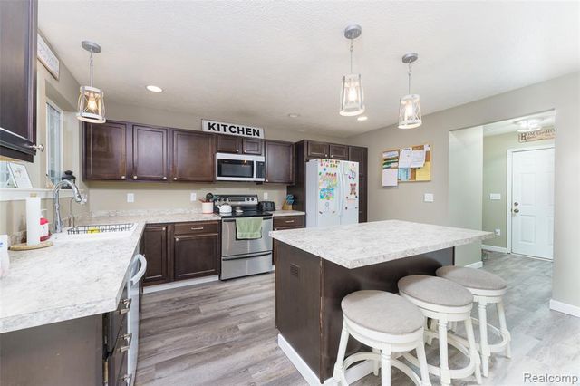 7047 Bennington Greens Drive, Owosso, MI 48867