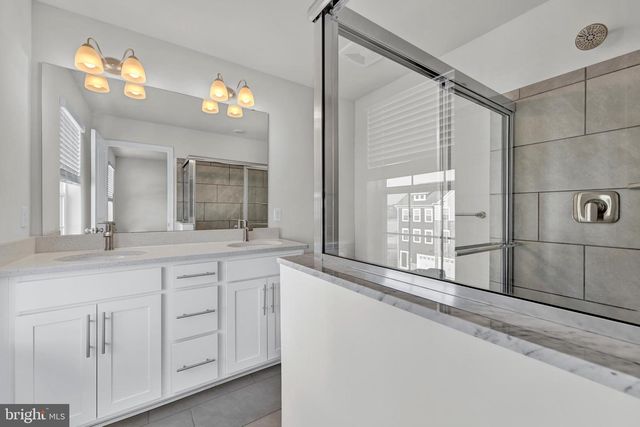 5021 SILVER OAK DR, Rosedale, MD 21237