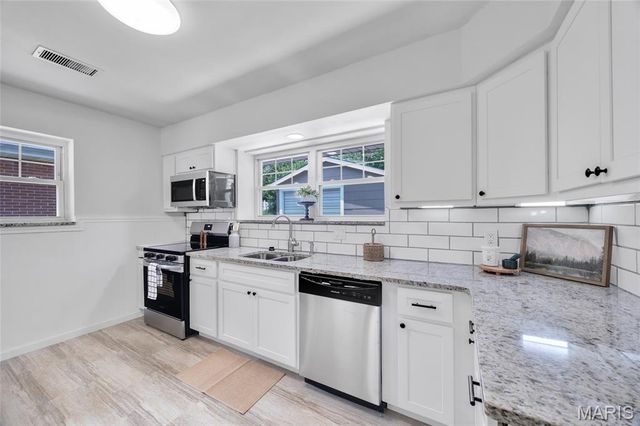 1035 Saint Marie Street, Florissant, MO 63031