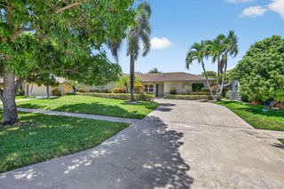 6385 Hollandaire Drive E, Boca Raton, FL 33433