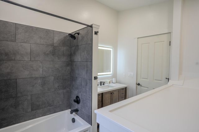 1545 Hwy 238, Jacksonville, OR 97530