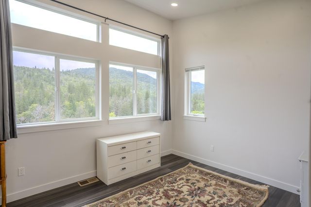 1545 Hwy 238, Jacksonville, OR 97530