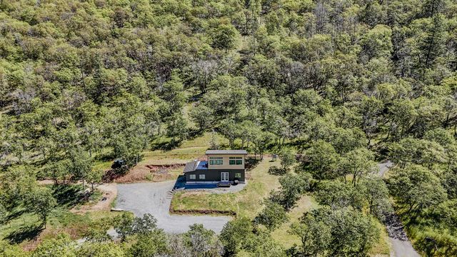 1545 Hwy 238, Jacksonville, OR 97530