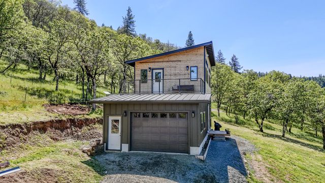 1545 Hwy 238, Jacksonville, OR 97530