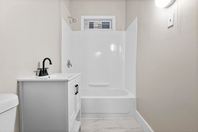 37 Plaza Avenue, Waterbury, CT 06710