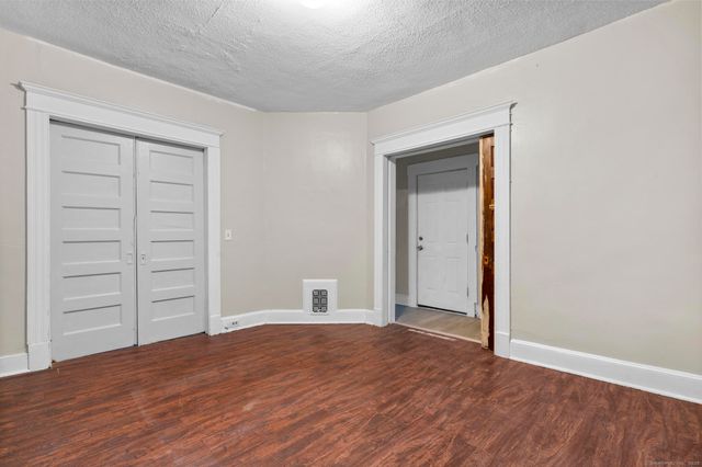 37 Plaza Avenue, Waterbury, CT 06710