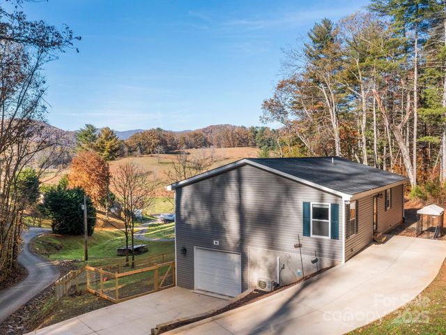 30 Shire Way Lane, Leicester, NC 28748