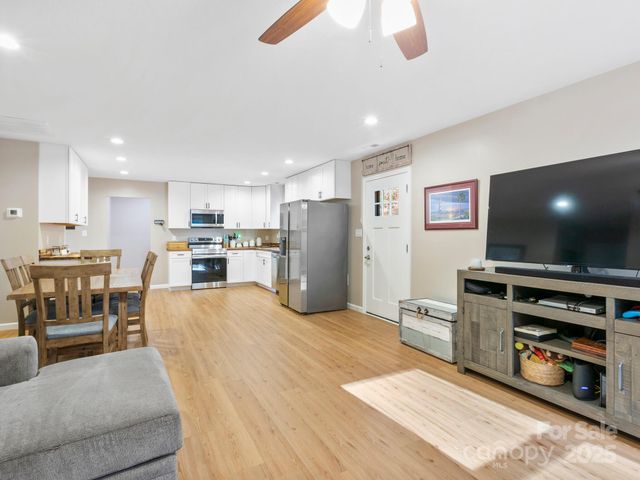 30 Shire Way Lane, Leicester, NC 28748