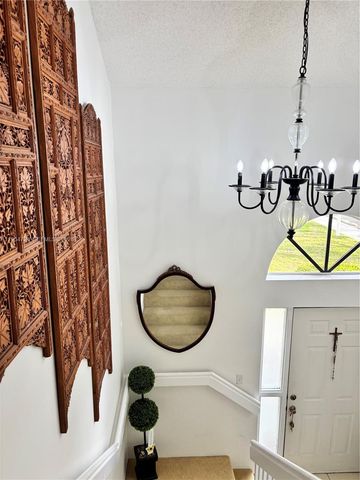 5258 Europa Dr H, Boynton Beach, FL 33437