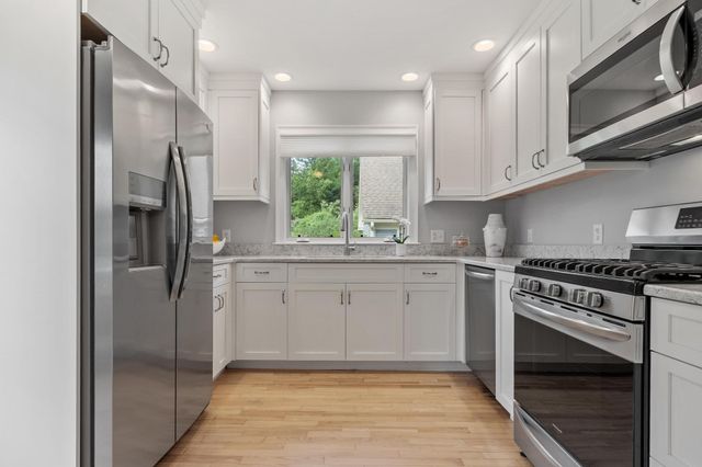 35 Lancaster County Rd 1A, Harvard, MA 01451