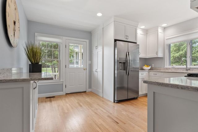 35 Lancaster County Rd 1A, Harvard, MA 01451