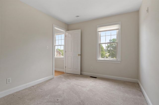 35 Lancaster County Rd 1A, Harvard, MA 01451