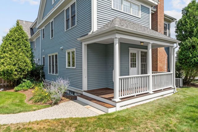 35 Lancaster County Rd 1A, Harvard, MA 01451