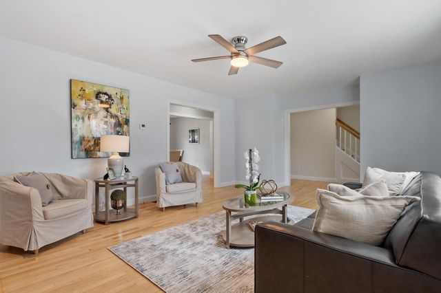 35 Lancaster County Rd 1A, Harvard, MA 01451