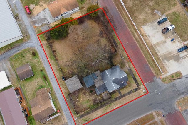 204 S 17th Street, Murphysboro, IL 62966