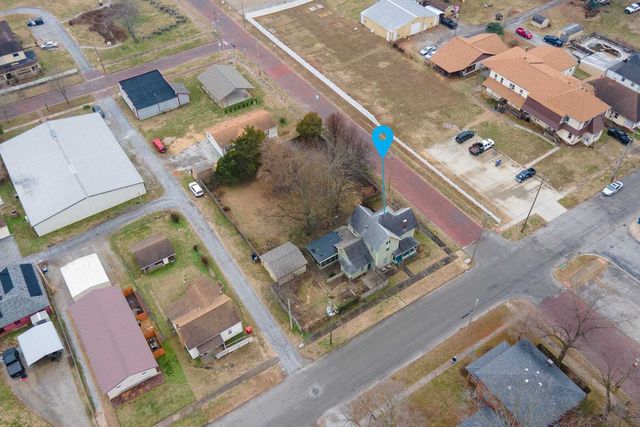 204 S 17th Street, Murphysboro, IL 62966