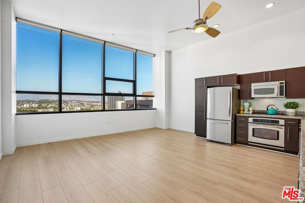 1100 Wilshire Boulevard 1804, Los Angeles, CA 90017 — exterior