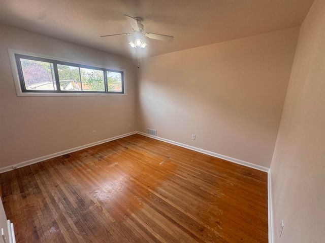 410 SW 17th Ave, Minot, ND 58701