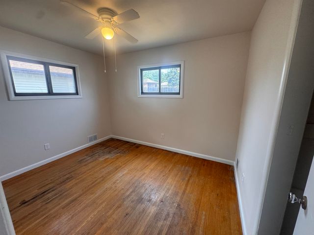410 SW 17th Ave, Minot, ND 58701