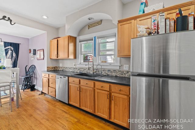 850 Richmond Street NW, Grand Rapids, MI 49504