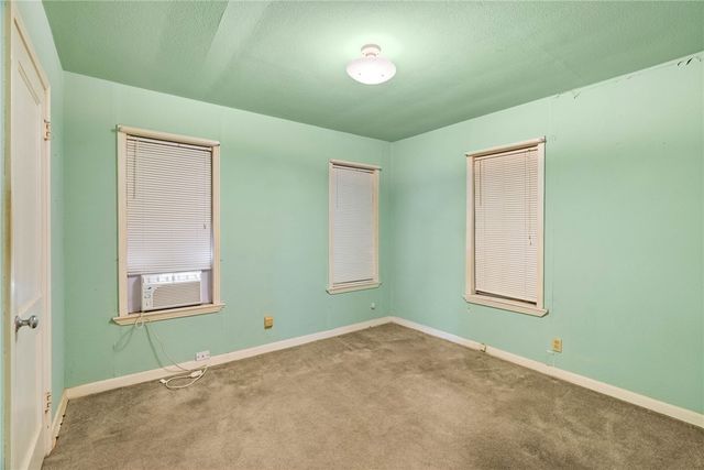 722 Hickey St, Alice, TX 78332