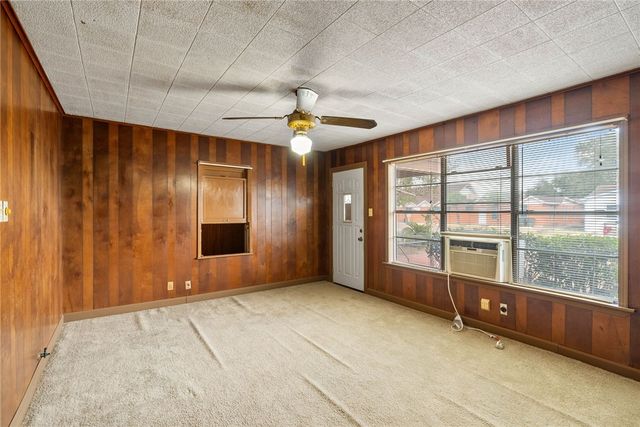 722 Hickey St, Alice, TX 78332