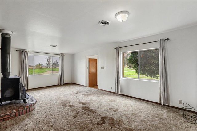 2679 Lobo Ave, Merced, CA 95348