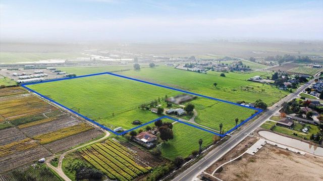 2679 Lobo Ave, Merced, CA 95348