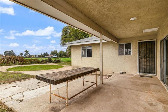 2679 Lobo Ave, Merced, CA 95348